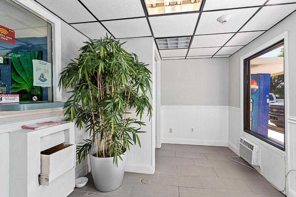 Golden Isles Inn & Suites Brunswick Dış mekan fotoğraf